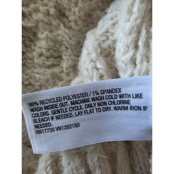 A New Day Women's Sweater Vest Size L Cream Cable Knit Polyester Spandex Blend - Picture 4 of 5